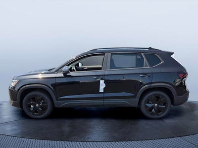 2026 Volkswagen Taos SE Black