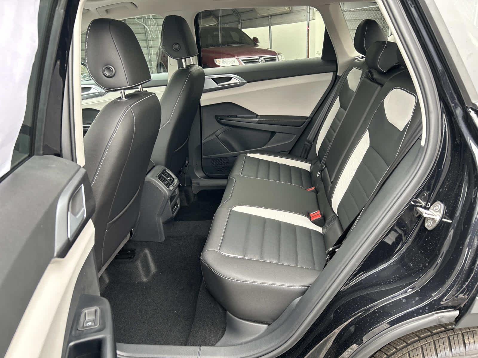 2026 Volkswagen Taos SEL