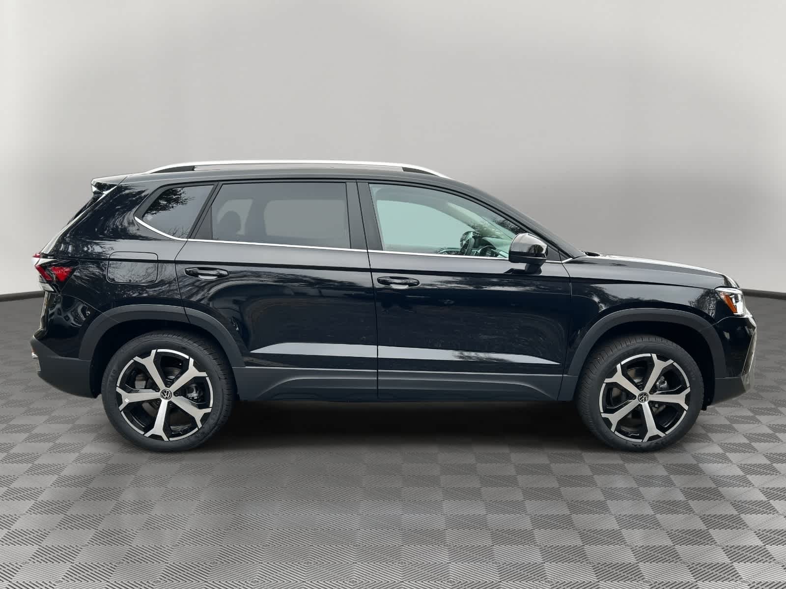 2026 Volkswagen Taos SEL