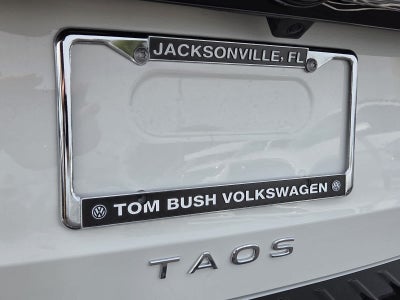 2026 Volkswagen Taos SE