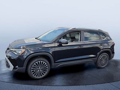 2026 Volkswagen Taos SE