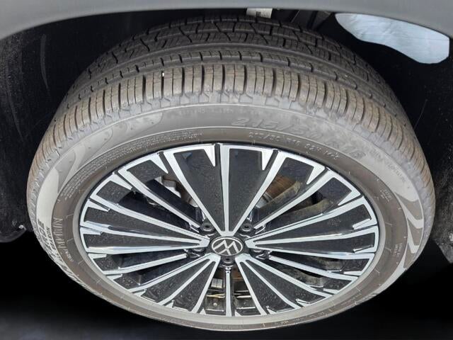 2026 Volkswagen Taos SE