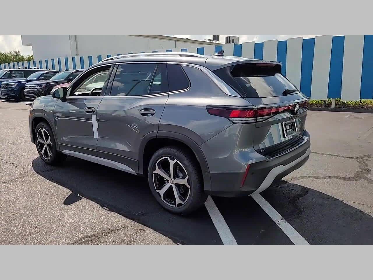 2025 Volkswagen Tiguan SE