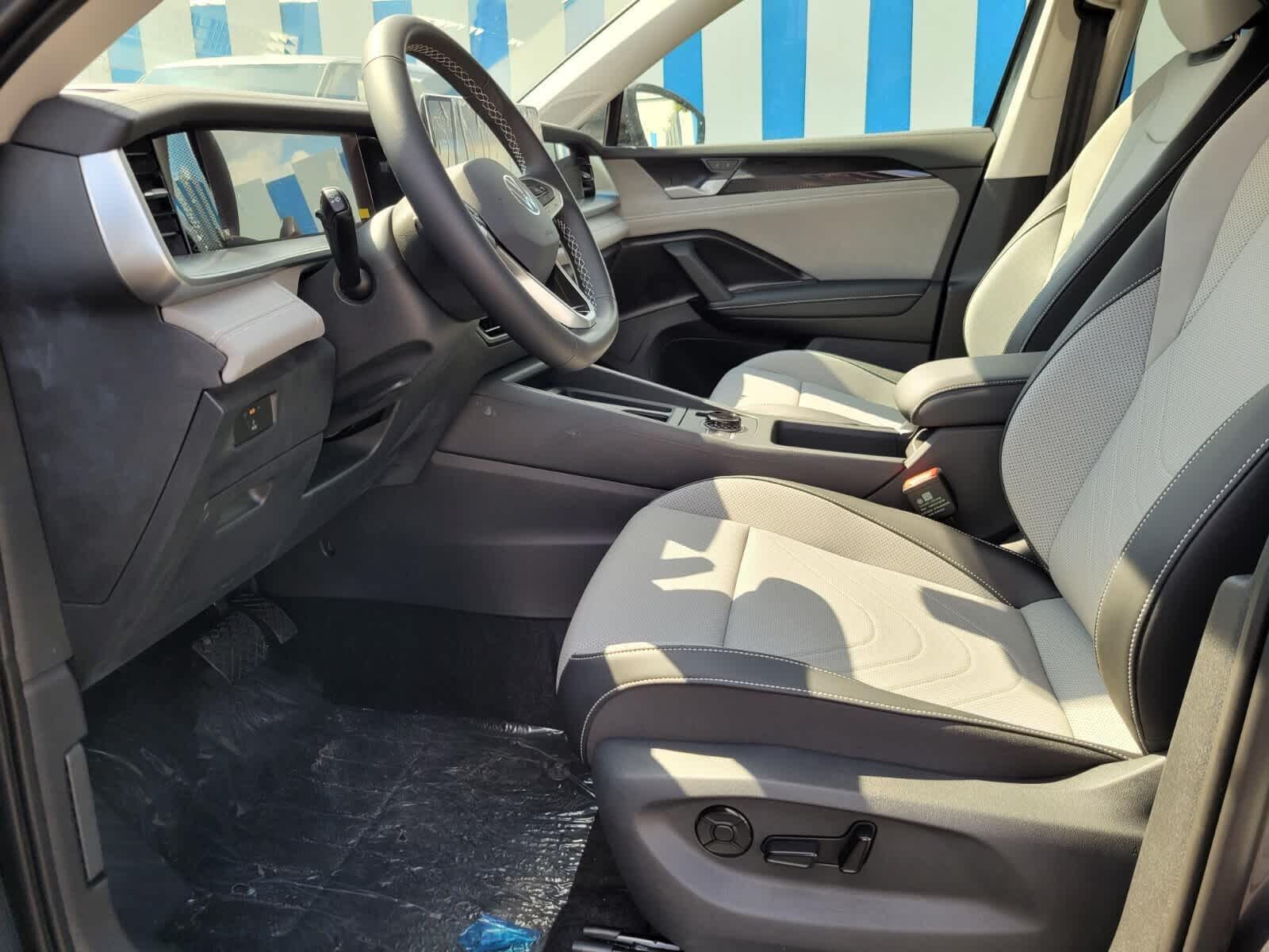 2025 Volkswagen Tiguan SE