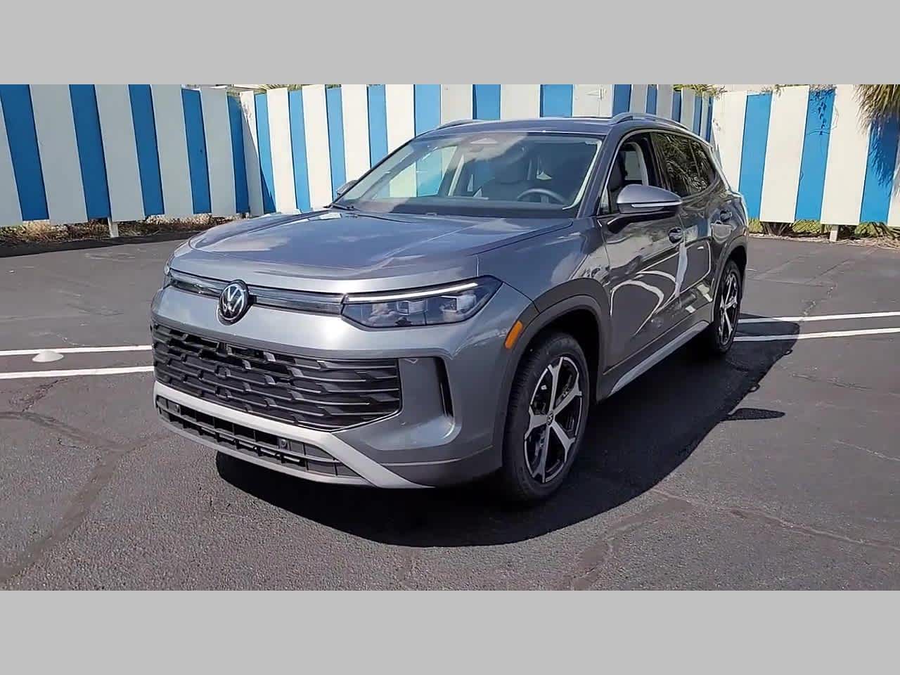 2025 Volkswagen Tiguan SE