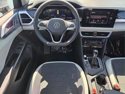 2026 Volkswagen Taos SE