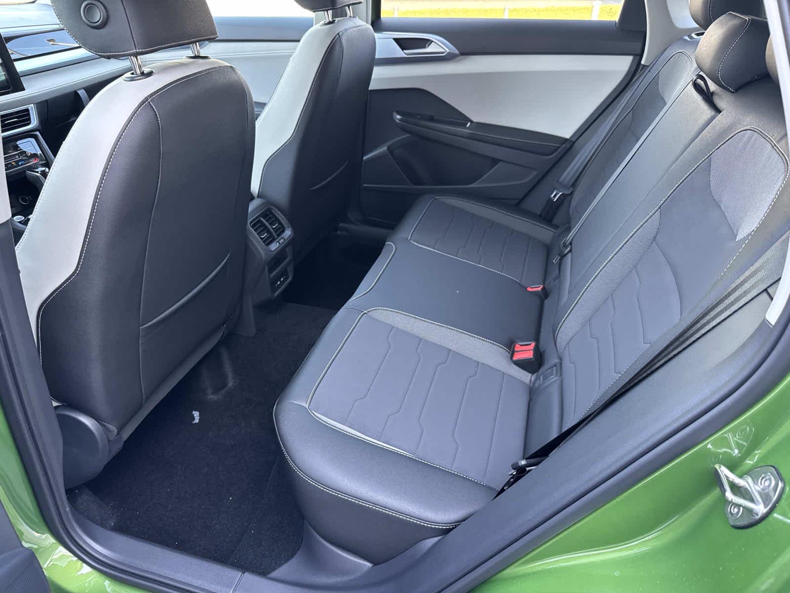 2026 Volkswagen Taos SE