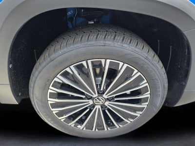 2026 Volkswagen Taos SE