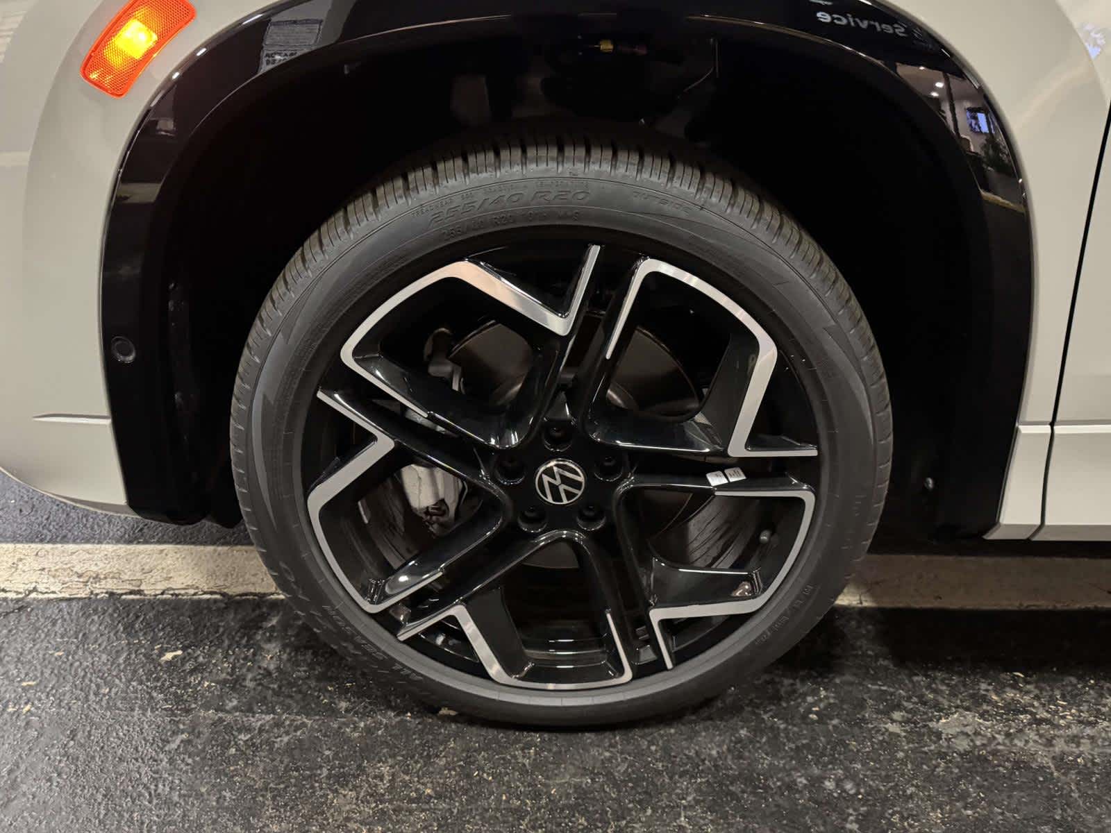 2026 Volkswagen Tiguan SEL R-Line Turbo