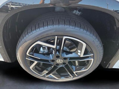 2026 Volkswagen Tiguan SEL R-Line Turbo