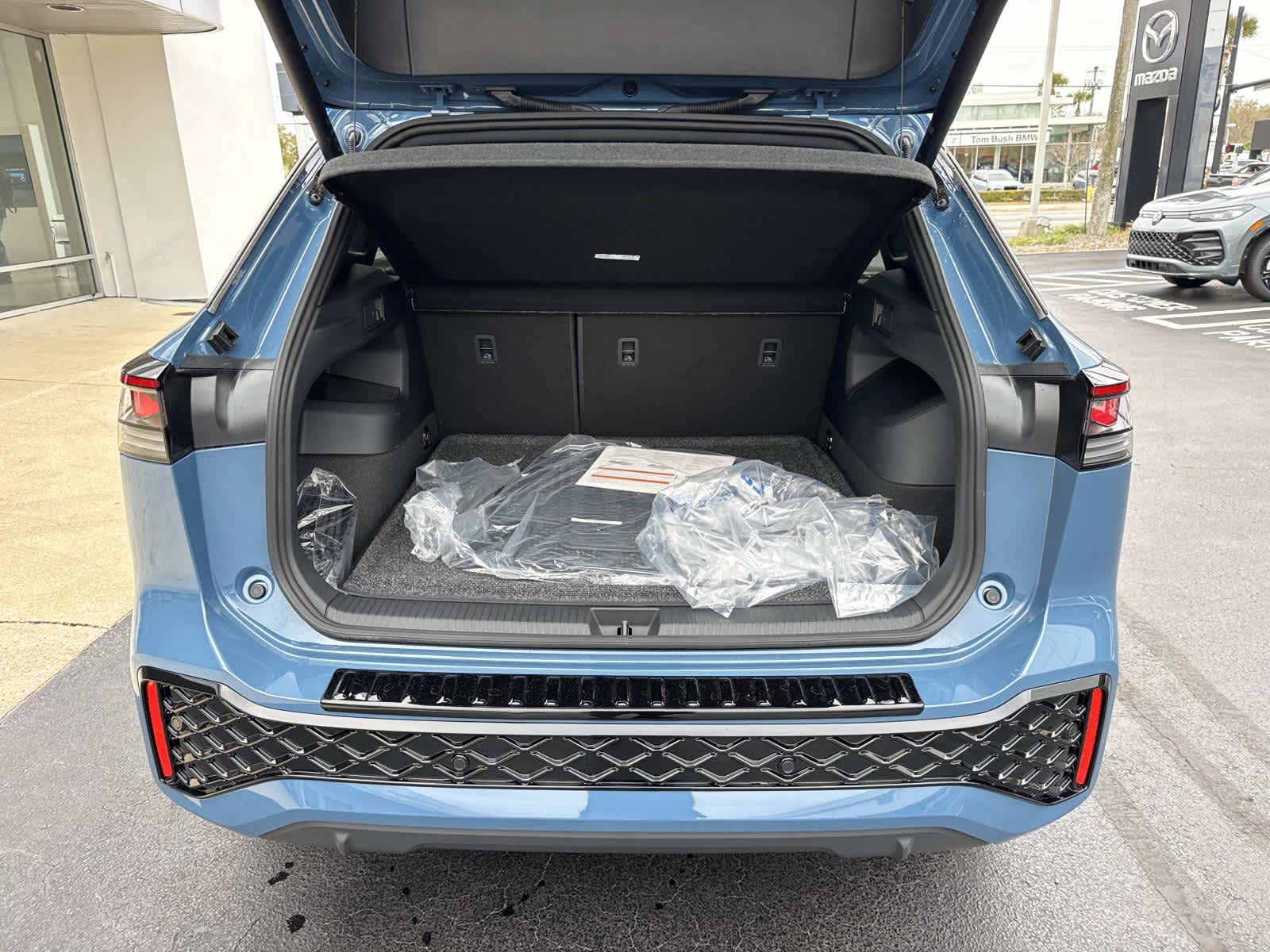 2026 Volkswagen Tiguan SEL R-Line Turbo