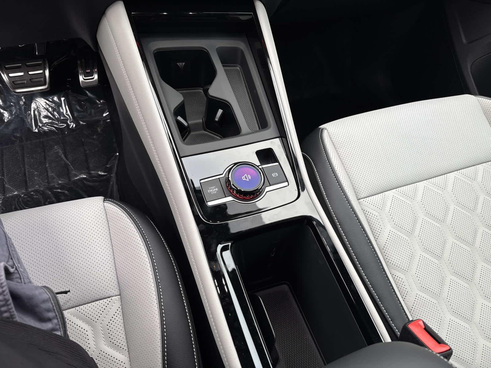 2026 Volkswagen Tiguan SEL R-Line Turbo