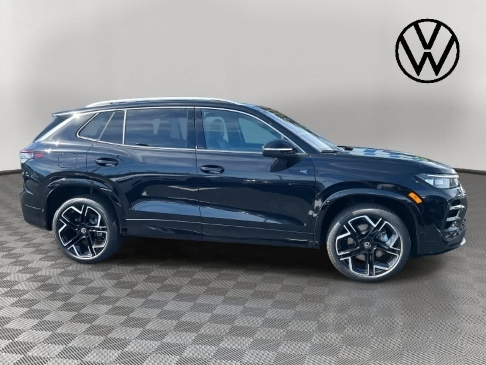 2026 Volkswagen Tiguan SEL R-Line Turbo