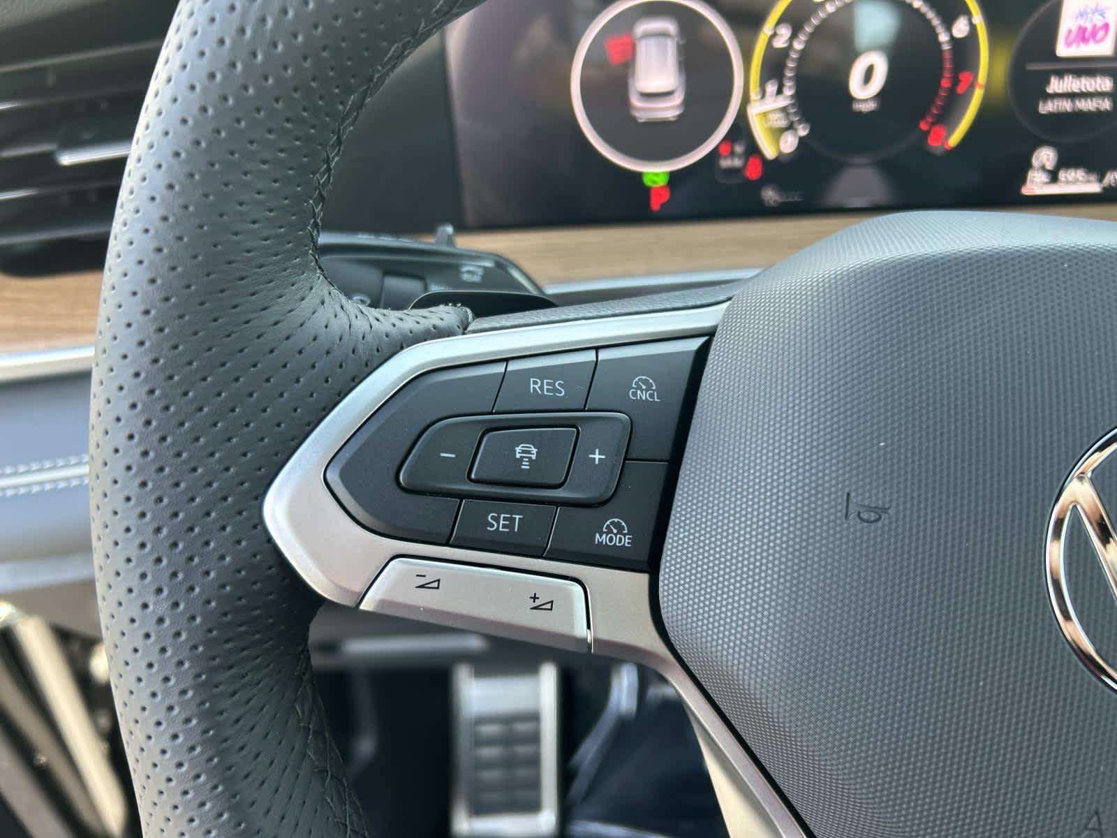 2026 Volkswagen Tiguan SEL R-Line Turbo