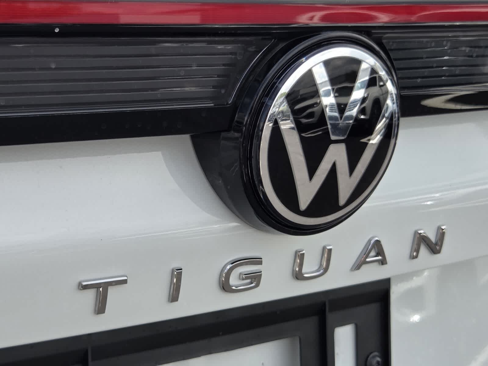2026 Volkswagen Tiguan SEL R-Line Turbo