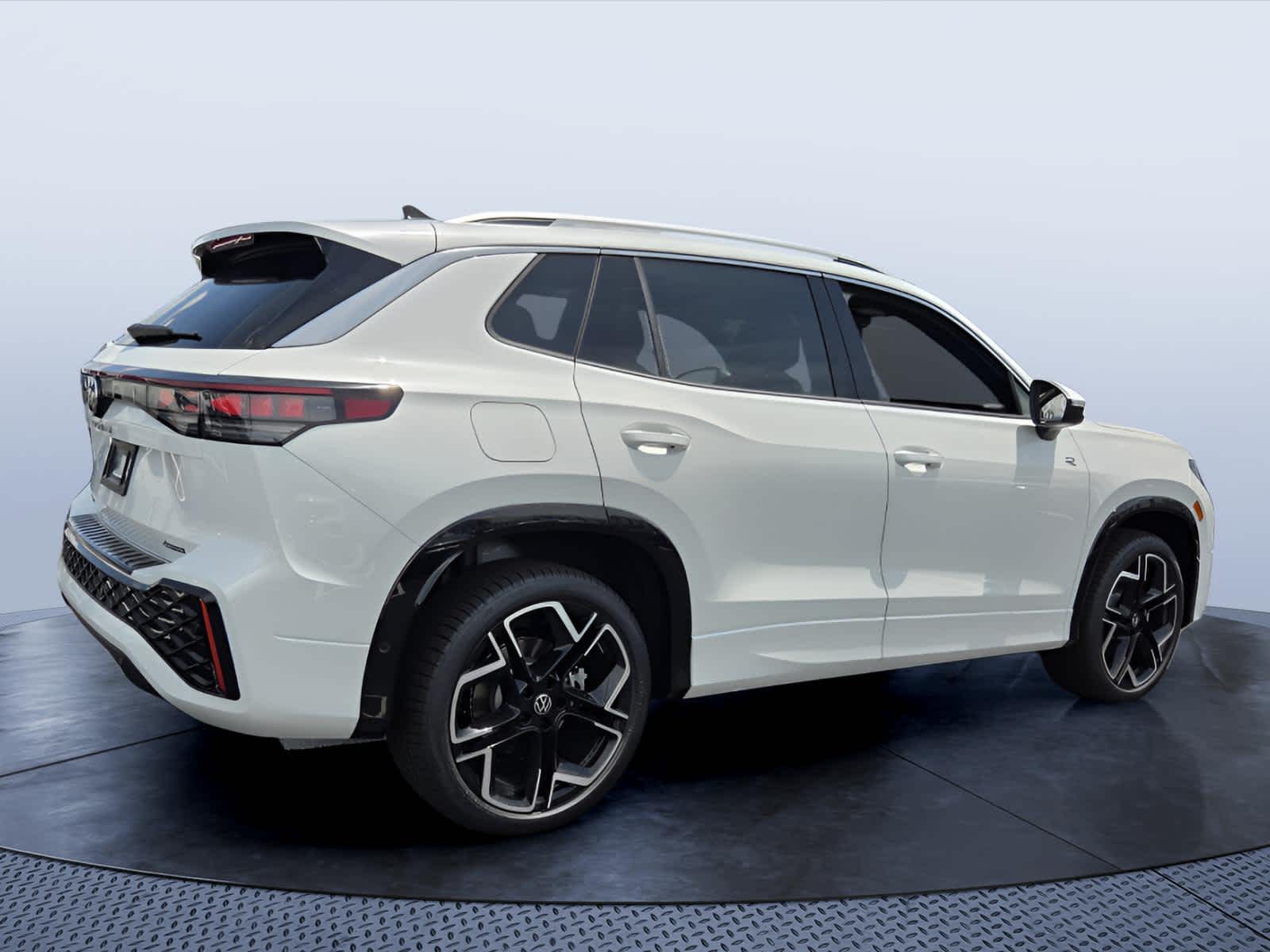 2026 Volkswagen Tiguan SEL R-Line Turbo
