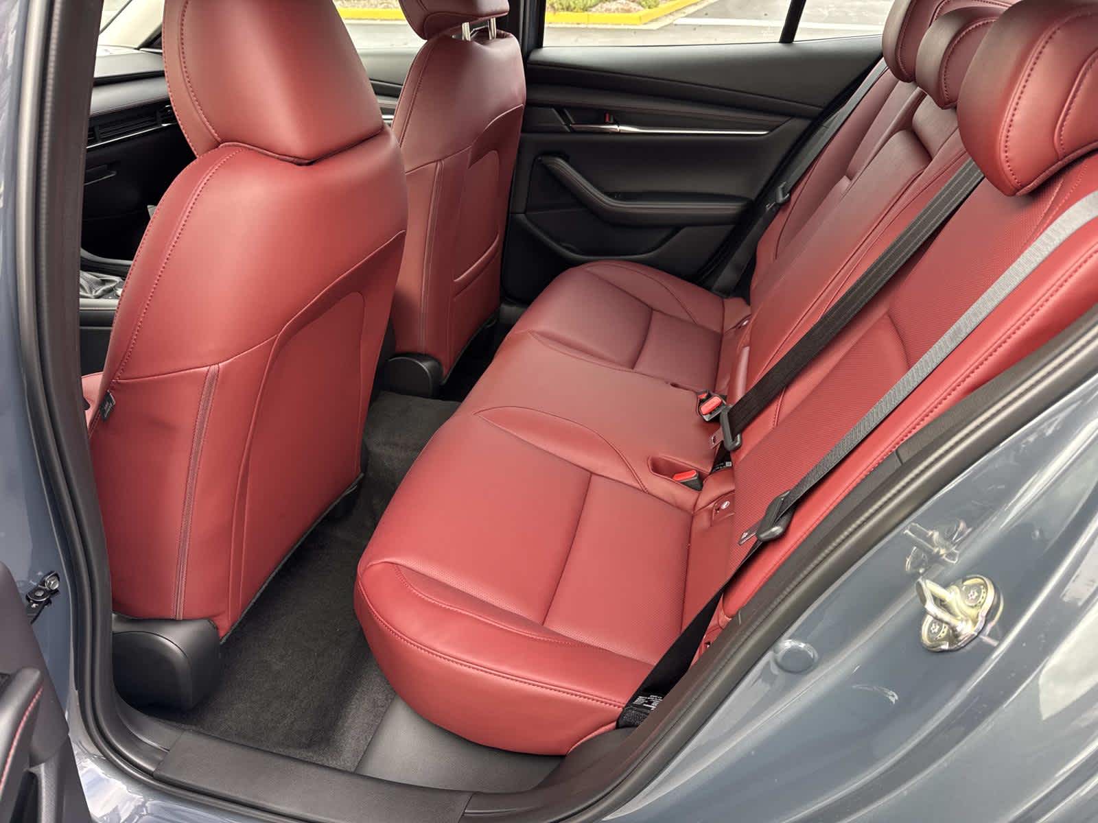 2026 Mazda Mazda3 Sedan 2.5 S Carbon Edition AWD