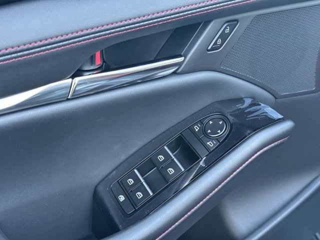 2026 Mazda Mazda3 Hatchback 2.5 S Carbon Edition AWD