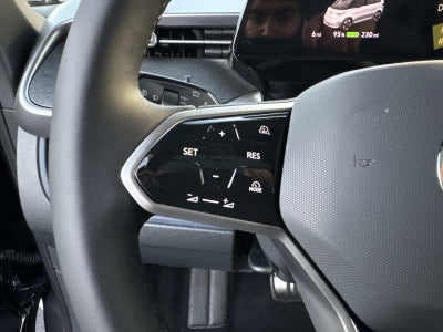 2025 Volkswagen ID. Buzz Pro S Plus