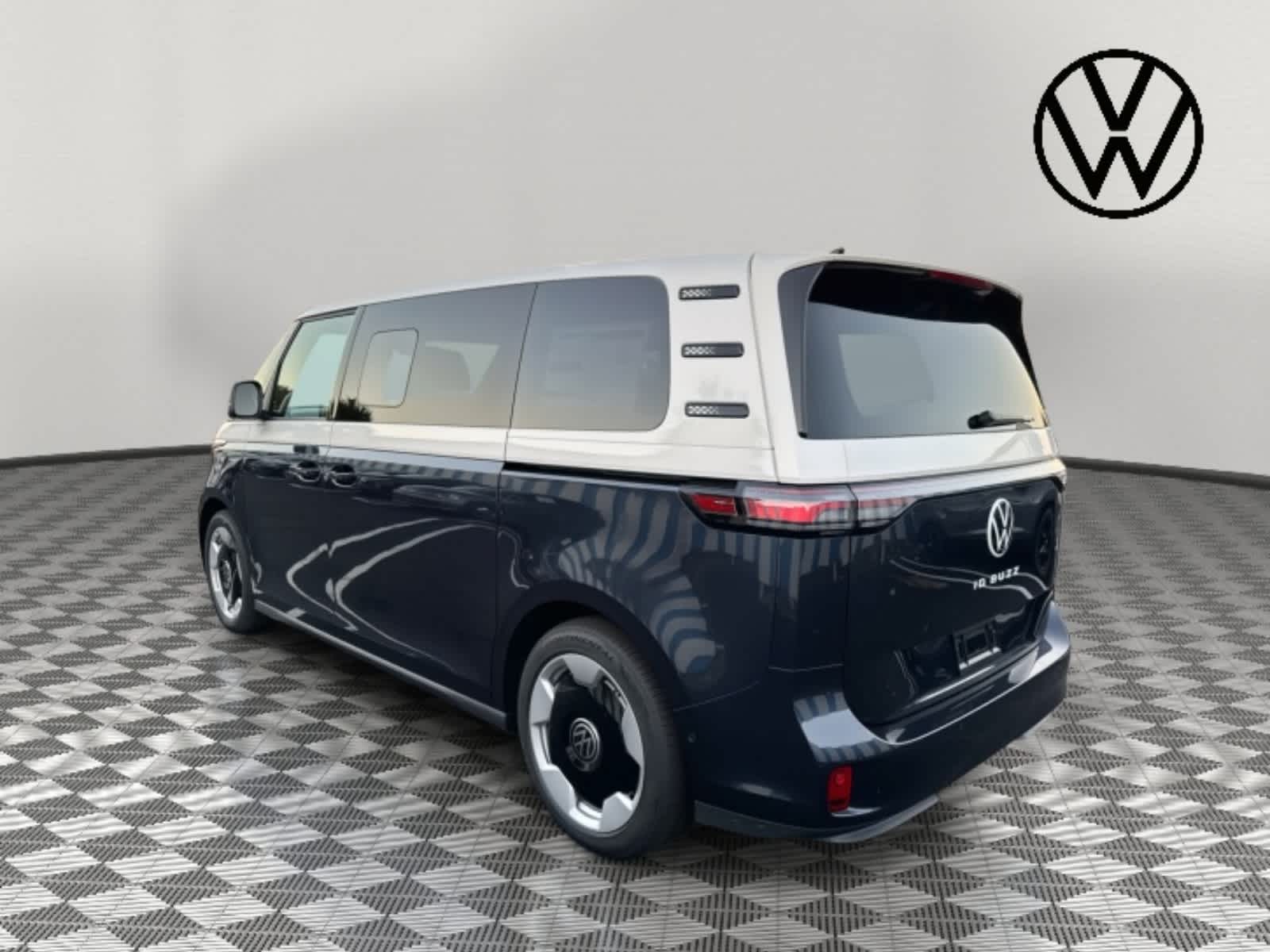 2025 Volkswagen ID. Buzz Pro S Plus