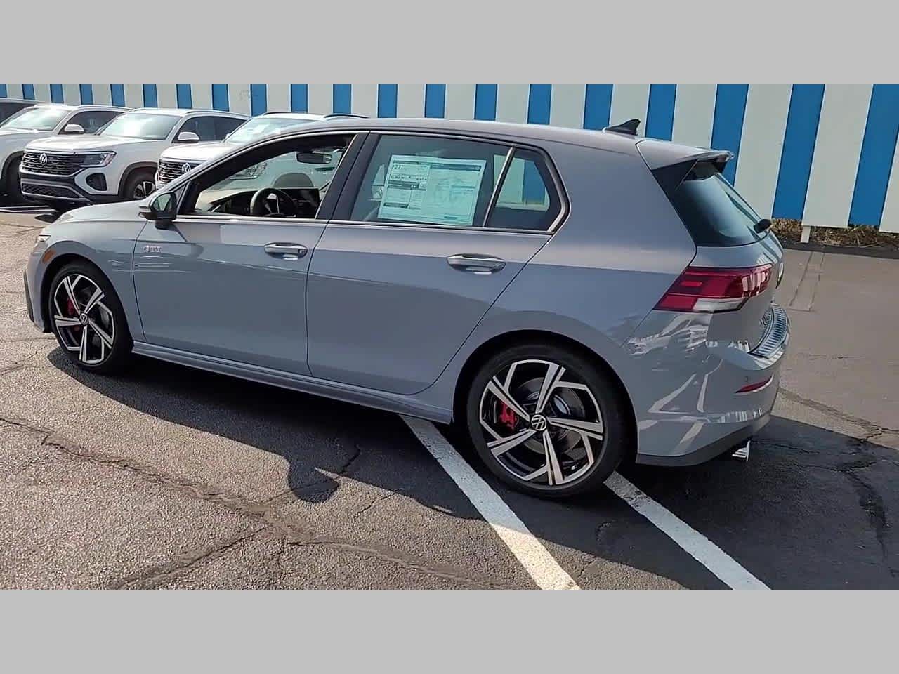 2025 Volkswagen Golf GTI SE