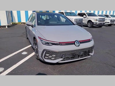 2025 Volkswagen Golf GTI SE