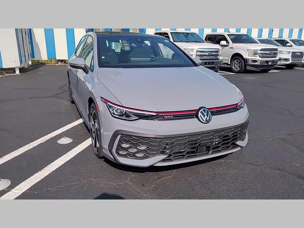 2025 Volkswagen Golf GTI SE