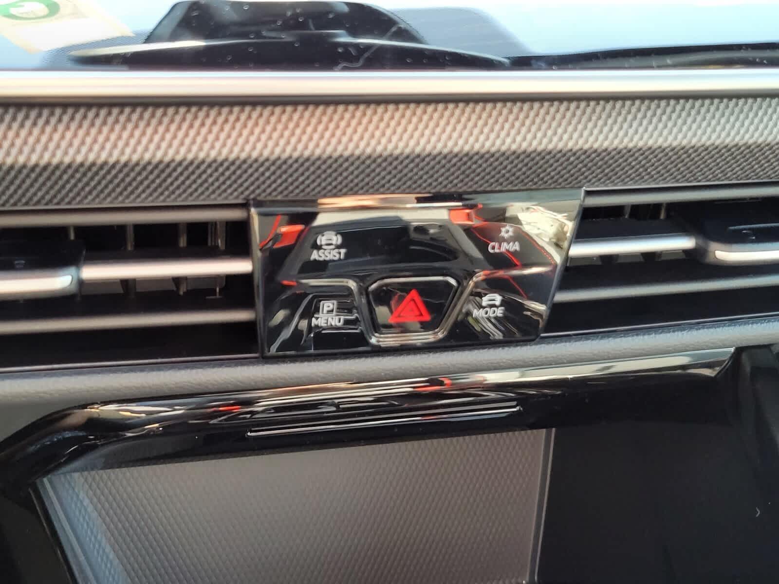 2025 Volkswagen Golf GTI SE