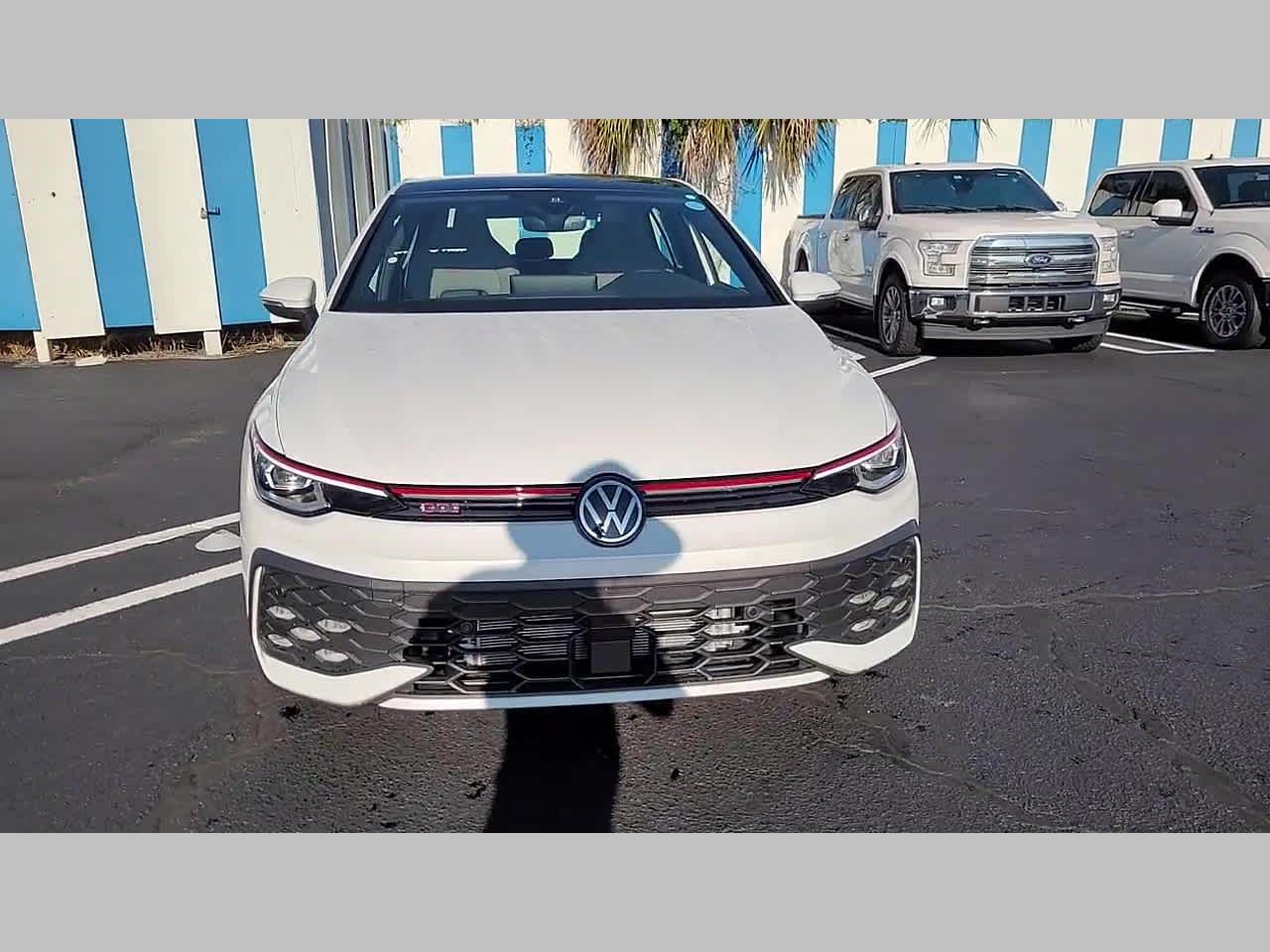 2025 Volkswagen Golf GTI SE