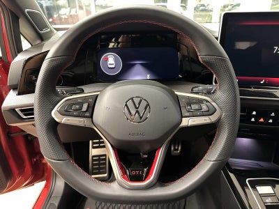 2026 Volkswagen Golf GTI SE