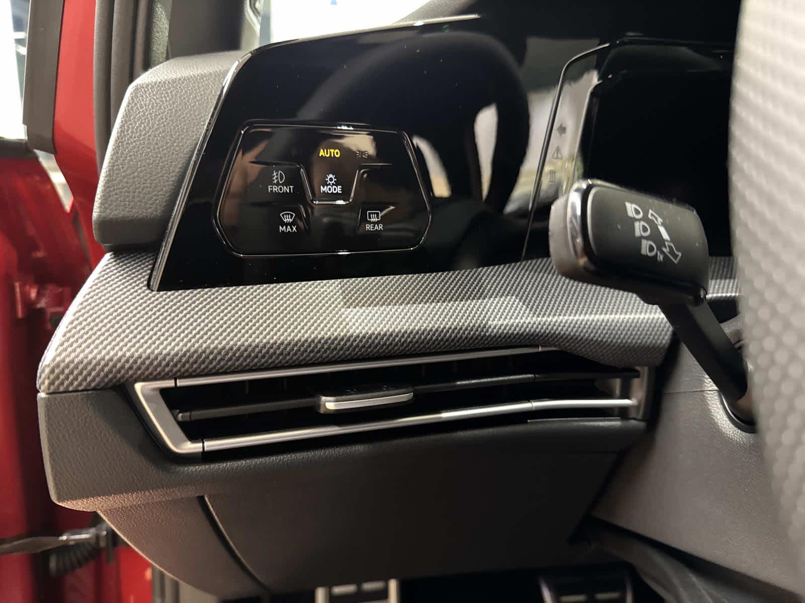 2026 Volkswagen Golf GTI SE