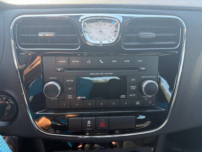 2013 Chrysler 200 Touring