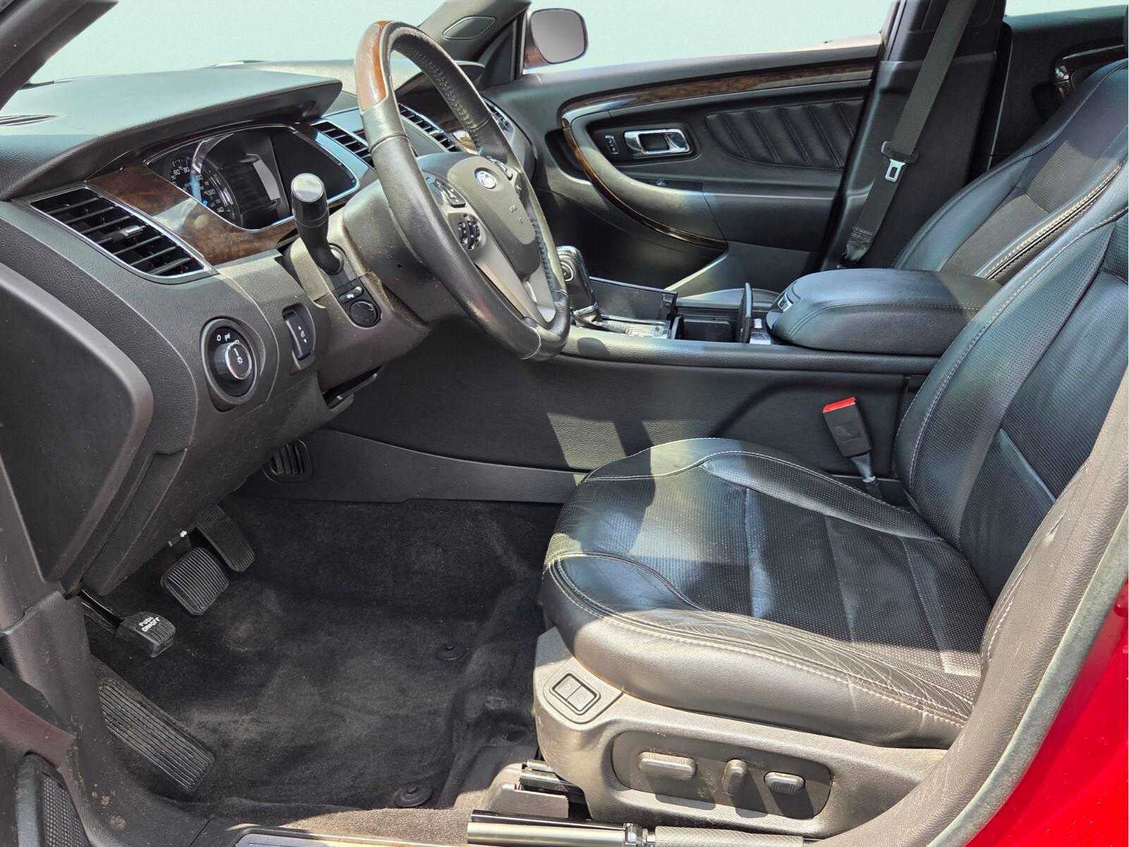 2018 Ford Taurus Limited