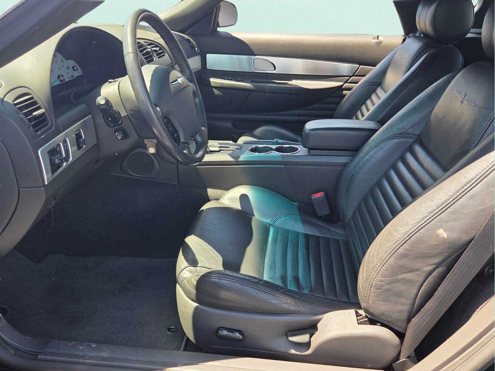 2002 Ford Thunderbird Deluxe