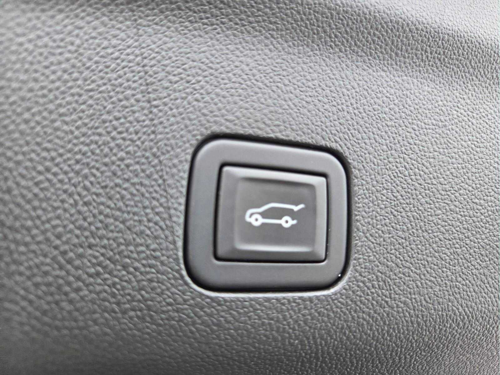 2024 GMC Yukon Denali Ultimate Denali Ultimate