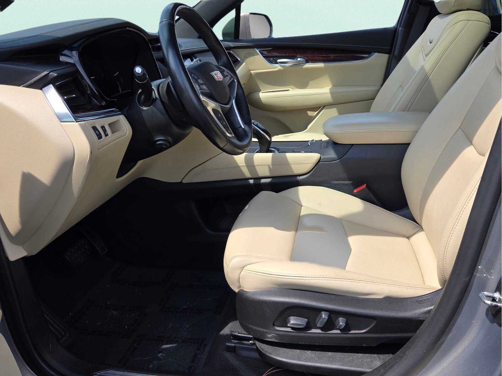 2019 Cadillac XT5 Luxury FWD