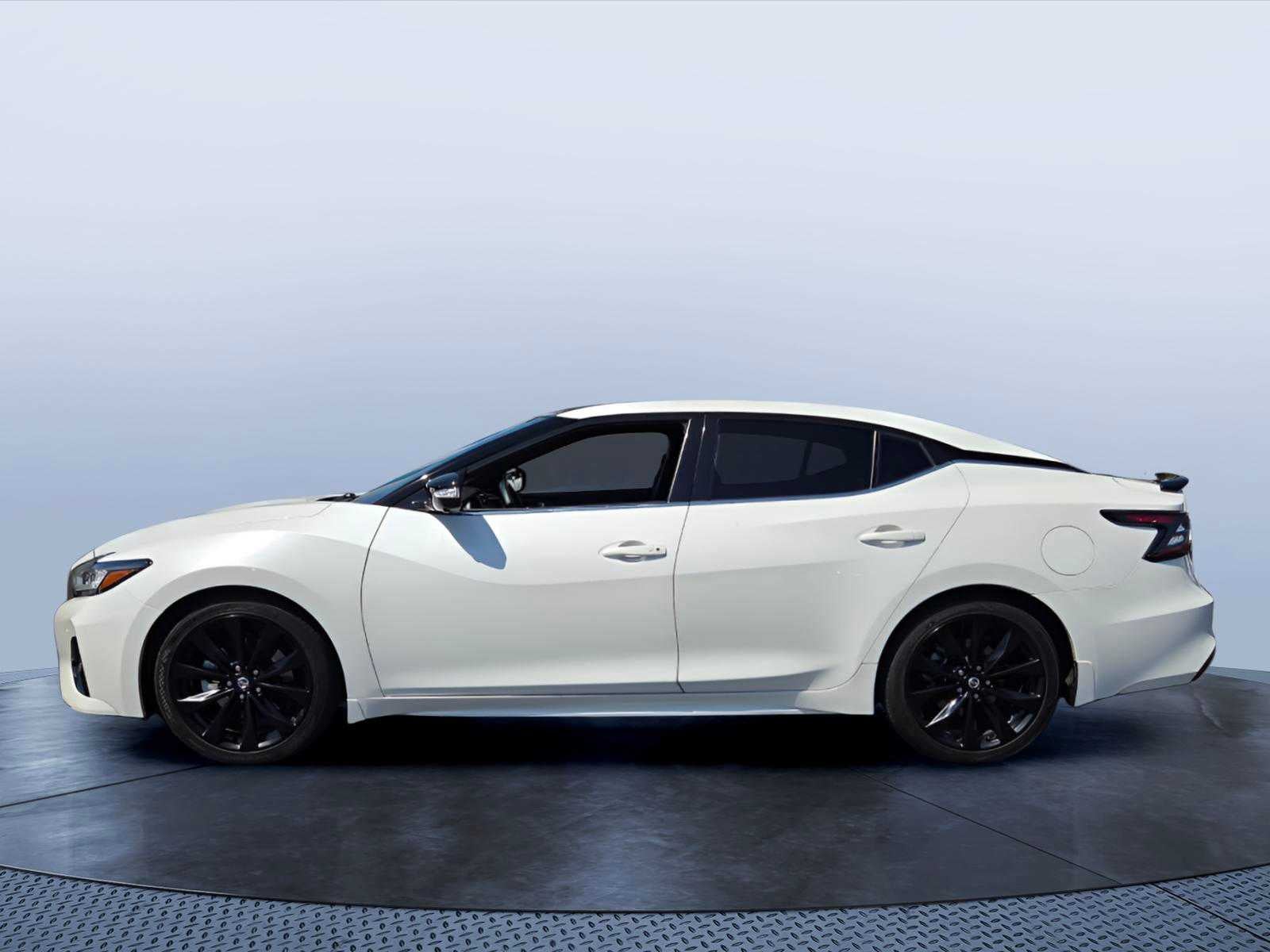 2019 Nissan Maxima SR