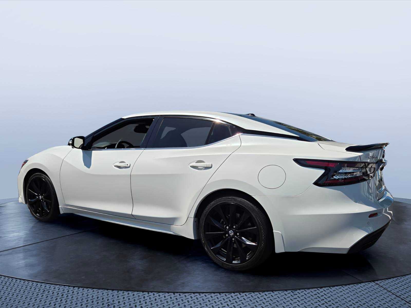 2019 Nissan Maxima SR