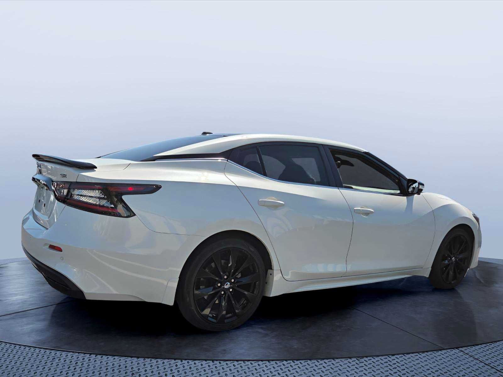2019 Nissan Maxima SR