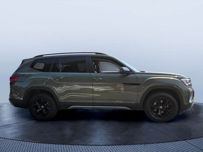 2024 Volkswagen Atlas 2.0T Peak Edition SE w/Technology
