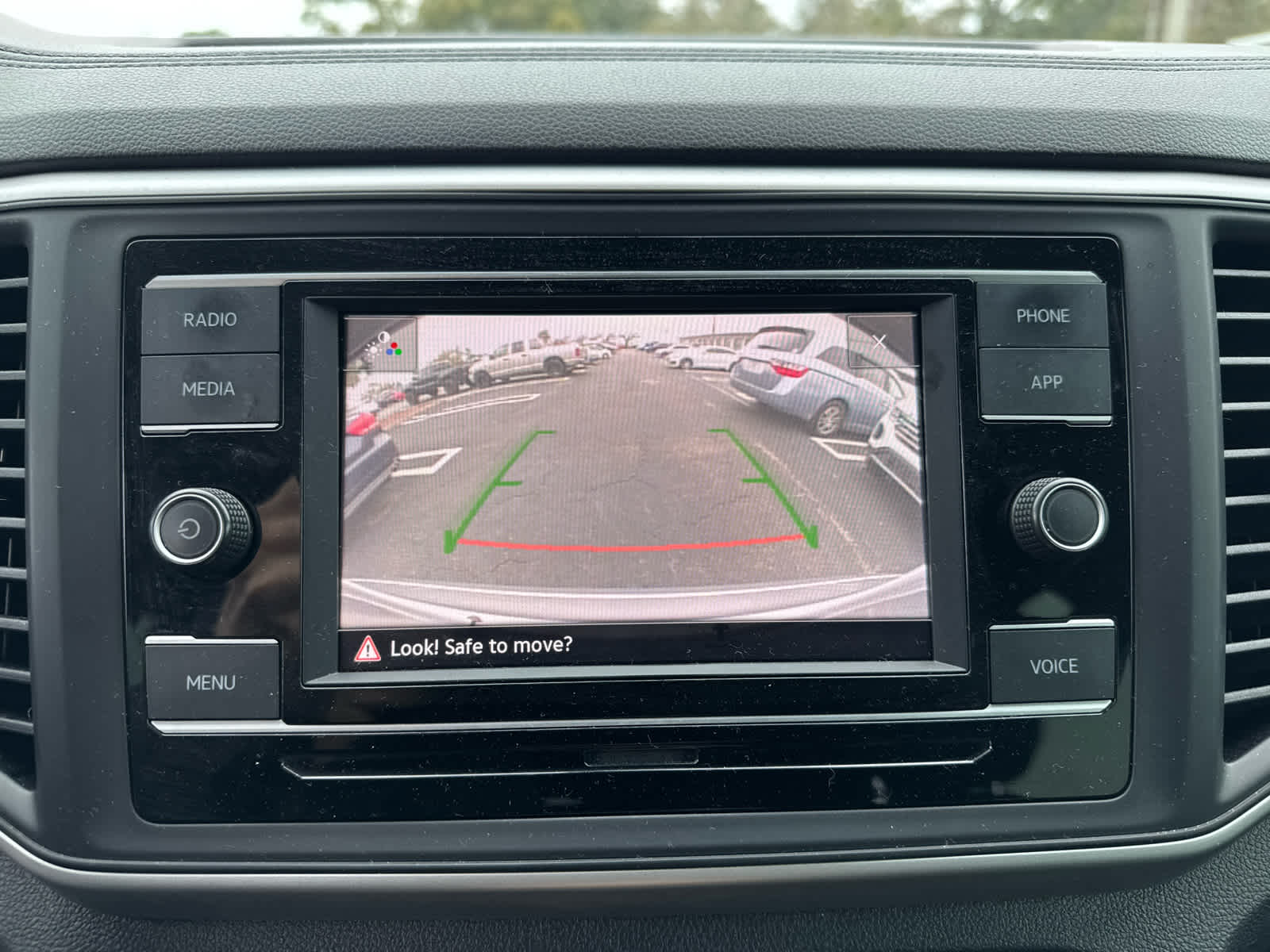 2022 Volkswagen Atlas Cross Sport 2.0T SE