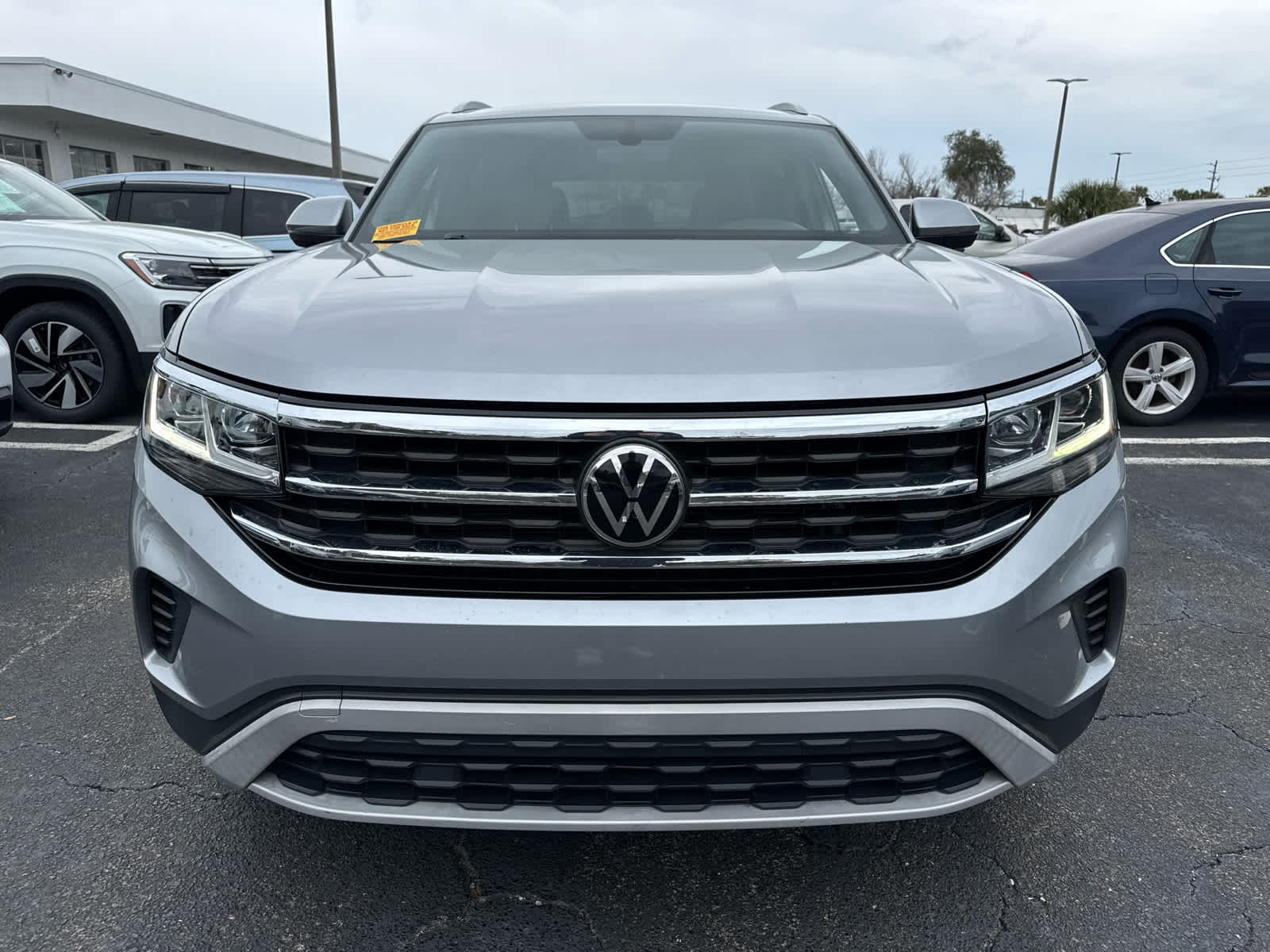 2022 Volkswagen Atlas Cross Sport 2.0T SE