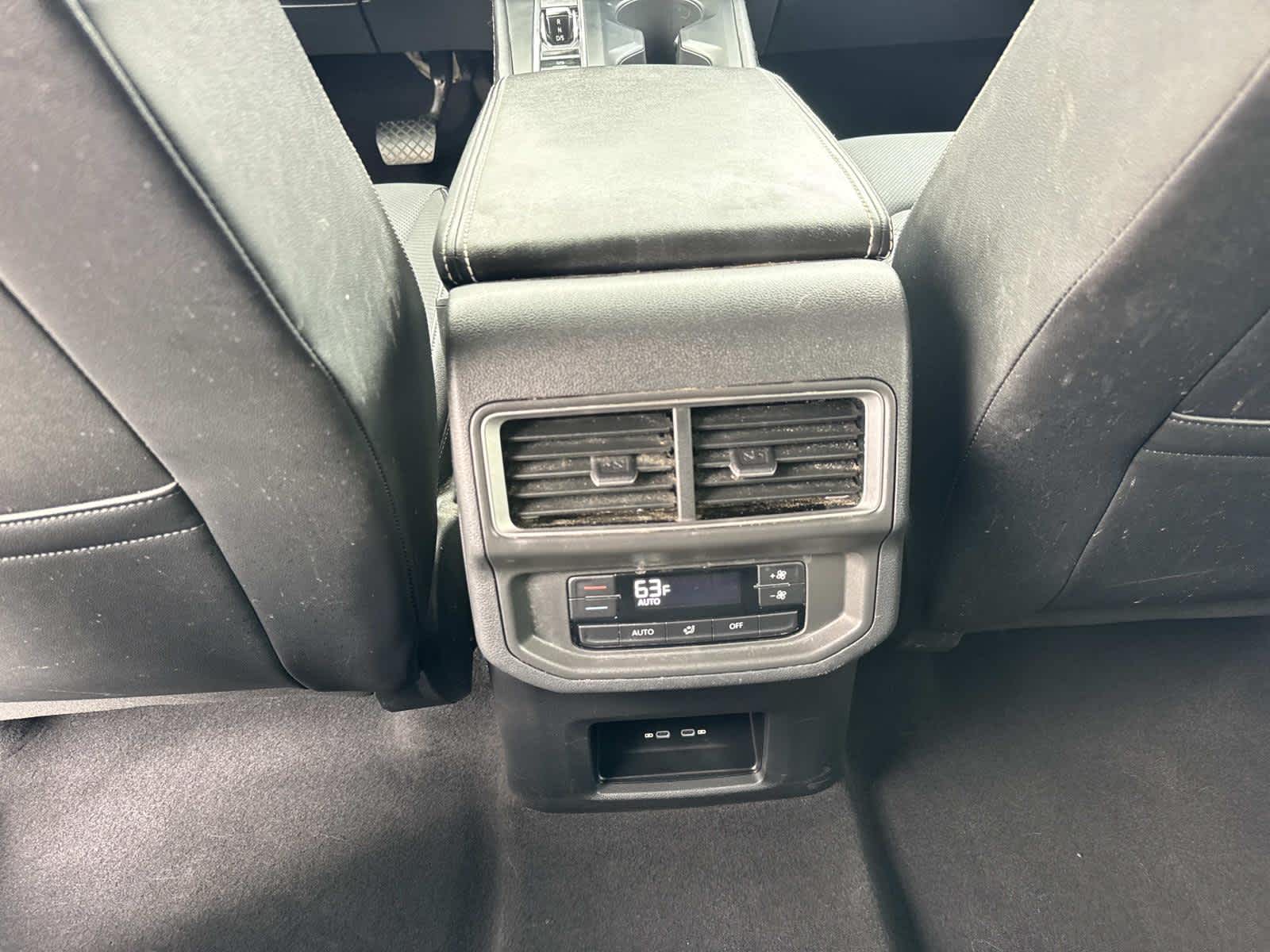 2024 Volkswagen Atlas 2.0T SE