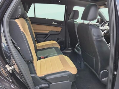 2022 Volkswagen Atlas Cross Sport 3.6L V6 SEL Premium R-Line