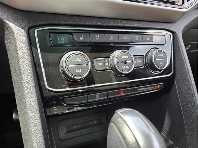 2022 Volkswagen Atlas Cross Sport 3.6L V6 SEL Premium R-Line