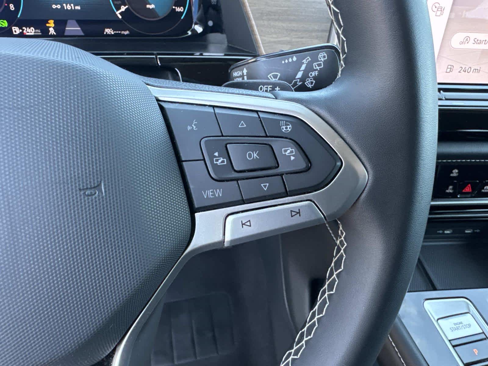 2024 Volkswagen Atlas 2.0T SE w/Technology