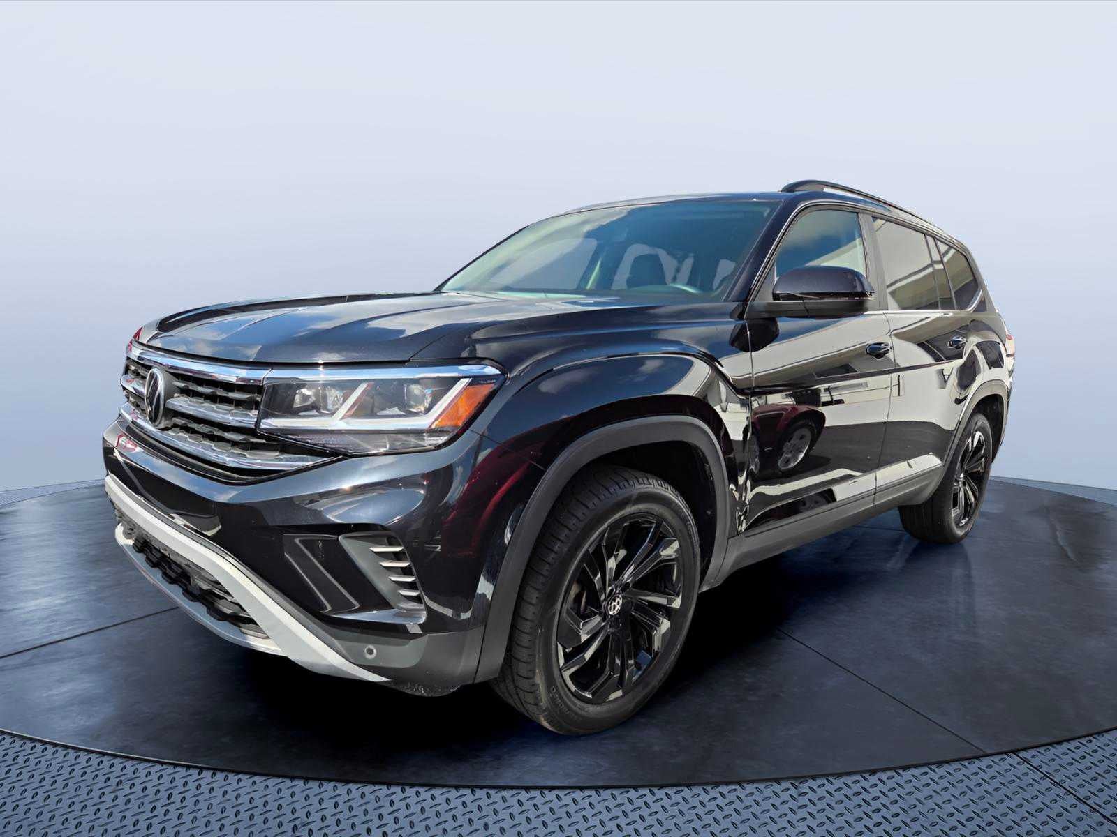 2022 Volkswagen Atlas 3.6L V6 SE w/Technology