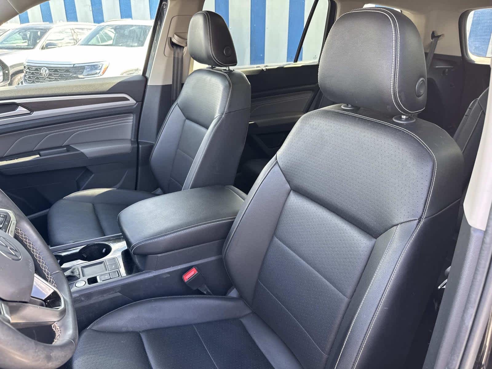 2022 Volkswagen Atlas 3.6L V6 SE w/Technology