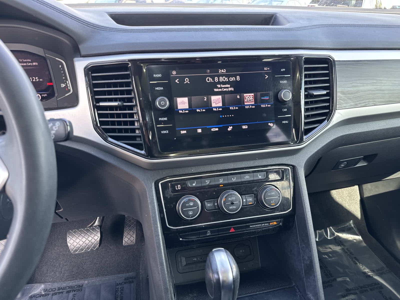 2022 Volkswagen Atlas 3.6L V6 SE w/Technology