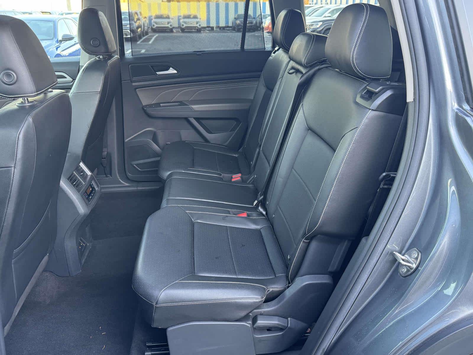 2023 Volkswagen Atlas 3.6L V6 SE w/Technology